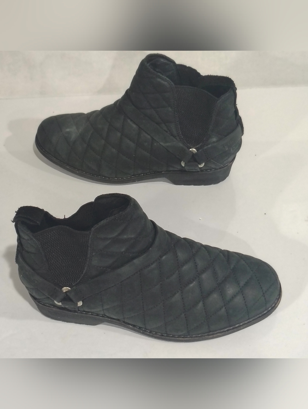 Teva Women's Quilted Black Ankle Booties Size 8.5